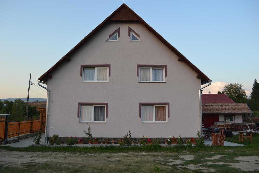 Ersa Panzio Bisericani (Harghita) Exterior foto